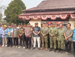 Bupati Melawi Dadi Usfa Yursa Bersama Tim Mabes TNI Satgas Monitoring Penanganan, Karhutla di Kecamatan Pinoh Selatan