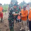 Jaga Hutan, Jaga Kehidupan : Brigjen TNI Sain Mustain Salurkan Bantuan untuk Warga Terdampak Karhutla