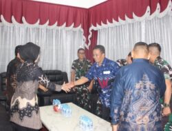 Pisah Sambut Penuh Keakraban, Kasdim 1206/Putussibau Bersama Forkopimda Kapuas Hulu Lepas Tim Satgas Karhutla Mabes TNI