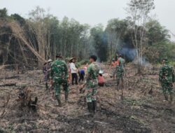 Turun ke Ladang, Koptu Dedi Bersama Warga Embaloh Hulu Lestarikan Tradisi Nugal Padi