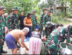 Bentuk Kepedulian TNI Kepada Masyarakat Kodim 1206/Putussibau Salurkan Air Bersih Bagi Warga Desa Sibau Hulu