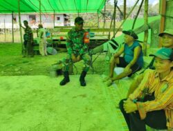 Cegah Karhutla dan ISPA, Babinsa Embaloh Hulu Kopda Desta Sambangi Warga, Edukasi Bahaya Asap