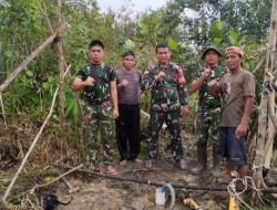 Koramil 1206-16/Seberuang Kapuas Hulu Bangun Sumur Bor Darurat di Desa Seneban